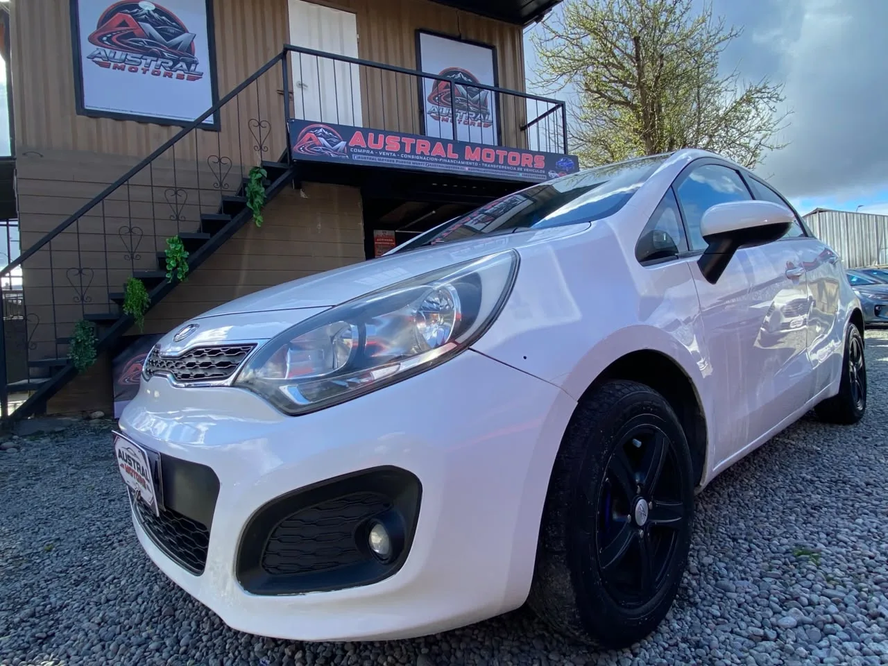 Kia Rio 5 2014 — foto 1