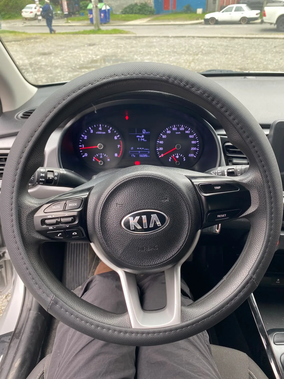 Kia Rio 5 2019 — foto 7
